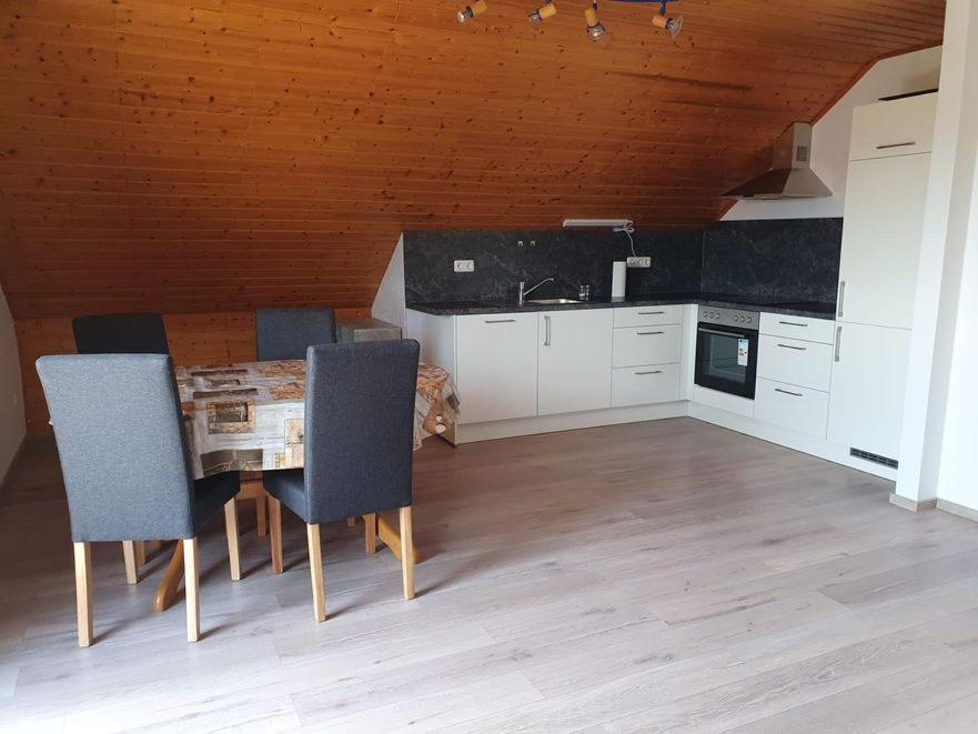 Ferienwohnung Zur Schoenen Aussicht Buchen (Odenwald, Baden-Wurttemberg) Exterior foto